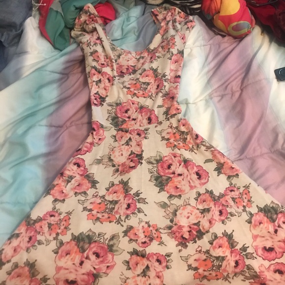 Dress - Picture 1 of 1